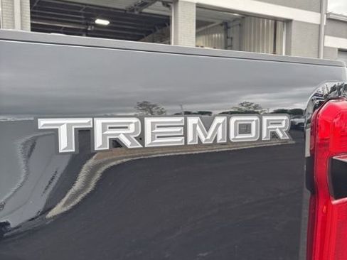 New 2025 Ford F350 Lariat w/ Lariat Ultimate Package image 13