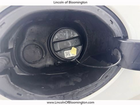 Used 2019 Jaguar F-PACE Prestige image 31