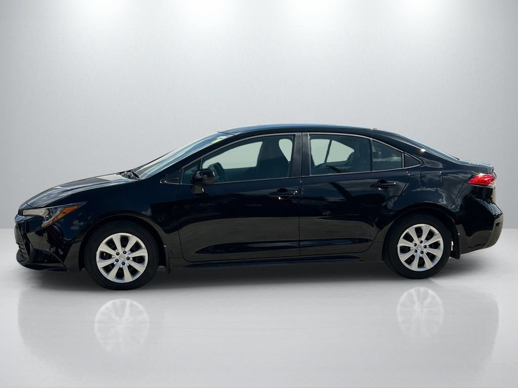 Certified 2025 Toyota Corolla LE FWD image 8
