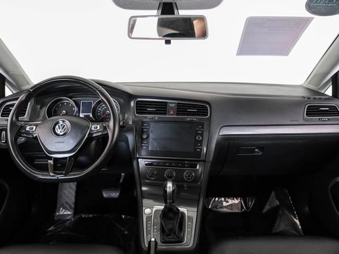 Used 2019 Volkswagen Golf SE FWD image 13