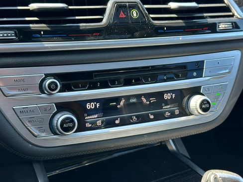 Used 2019 BMW 740i w/ M Sport Package RWD image 39