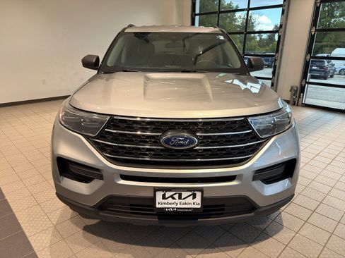 Used 2023 Ford Explorer XLT RWD image 8