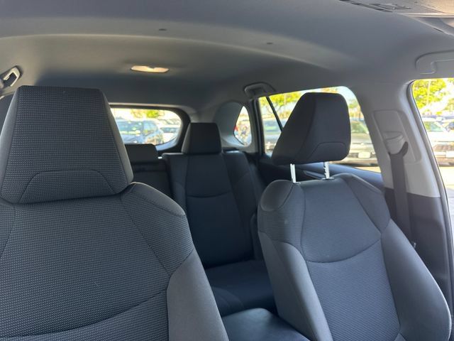 Used 2025 Toyota RAV4 LE AWD/4WD image 35