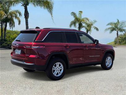 Used 2023 Jeep Grand Cherokee Laredo