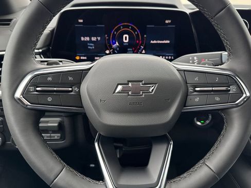 New 2026 Chevrolet Suburban Z71 AWD/4WD image 25