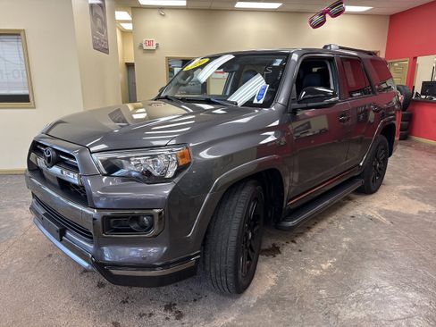 Used 2020 Toyota 4Runner Nightshade AWD/4WD image 3
