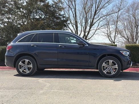 Certified 2022 Mercedes-Benz GLC 300 4MATIC image 2