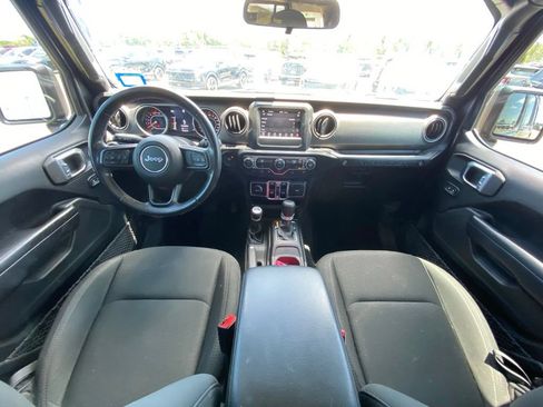 Used 2019 Jeep Wrangler Unlimited Sport S AWD/4WD image 22
