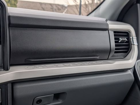 Used 2025 Ford F250 XLT image 17