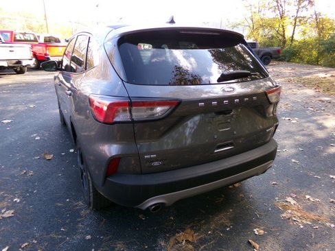Used 2022 Ford Escape SE w/ Convenience Package image 8