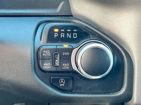 Used 2023 RAM 1500 Big Horn AWD/4WD image 16