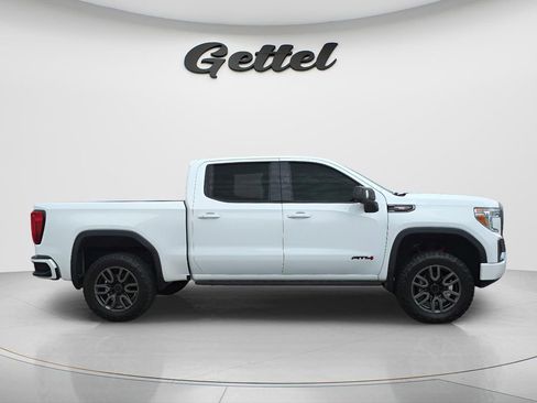 Used 2022 GMC Sierra 1500 AT4 w/ AT4 Premium Package image 3