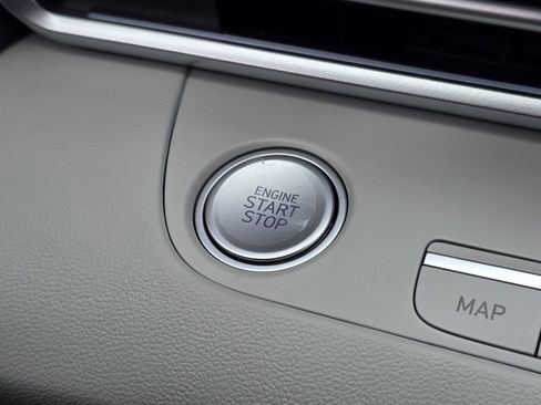 New 2026 Hyundai Elantra Limited image 30