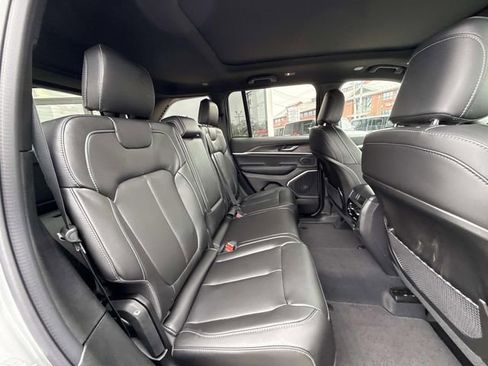 New 2026 Jeep Grand Cherokee Limited image 36