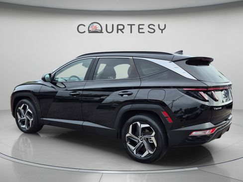 Certified 2023 Hyundai Tucson SEL w/ Convenience Package FWD image 3