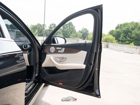 Used 2020 Mercedes-Benz E 350 4MATIC Sedan w/ Parking Assistance Package image 42