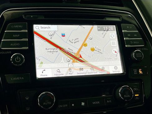 Used 2023 Nissan Maxima SR w/ Sport Mat Group FWD image 13