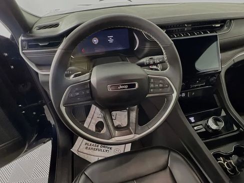 Used 2024 Jeep Grand Cherokee L Limited image 12