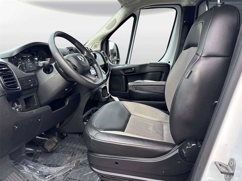 Used 2023 RAM ProMaster 2500 image 11