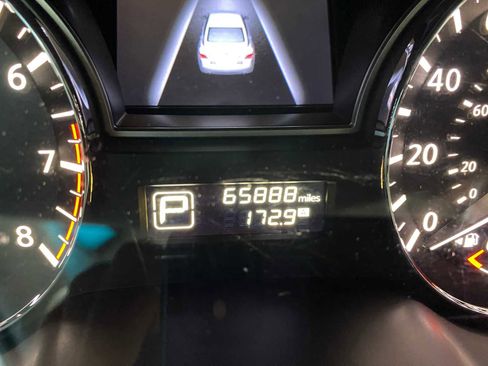 Used 2015 Nissan Altima 2.5 SV image 8