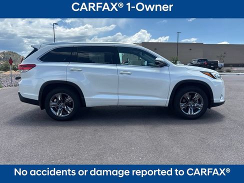 Used 2019 Toyota Highlander Limited Platinum AWD/4WD image 4