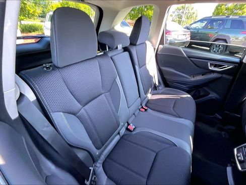 Certified 2023 Subaru Forester Premium AWD/4WD image 30