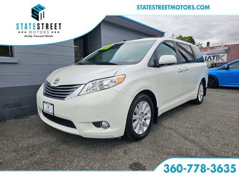 Used 2011 Toyota Sienna Limited AWD/4WD image 1