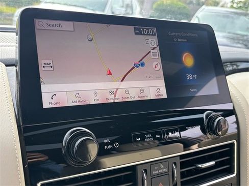 Used 2024 INFINITI QX80 Sensory w/ All-Season Package image 33