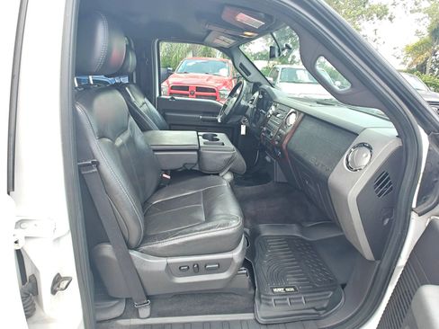 Used 2011 Ford F250 Lariat w/ Lariat Interior Pkg RWD image 15