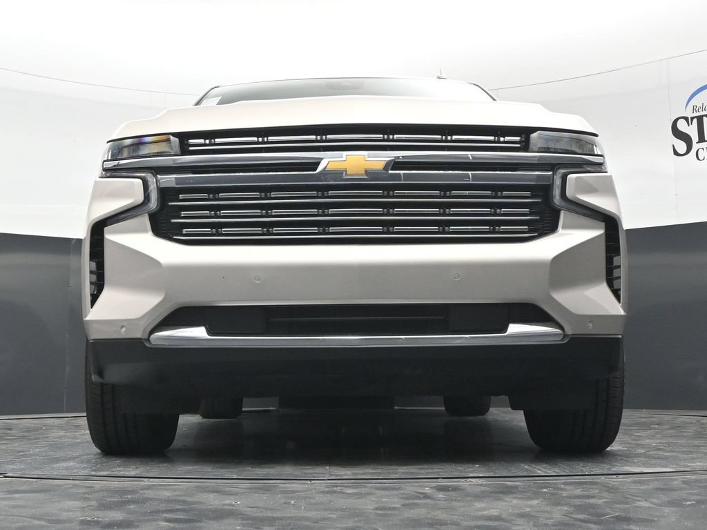 Used 2024 Chevrolet Suburban Premier RWD image 30