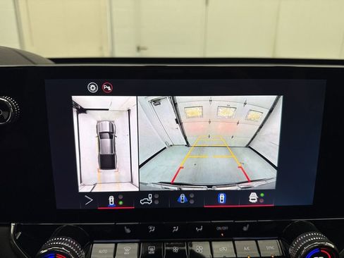 New 2025 GMC Canyon Elevation w/ Convenience Package image 21