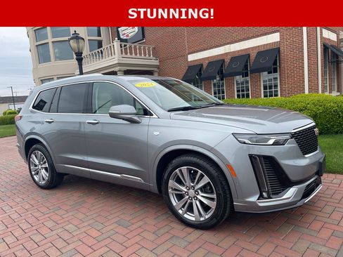 Used 2024 Cadillac XT6 Premium Luxury w/ Technology Package AWD/4WD image 5