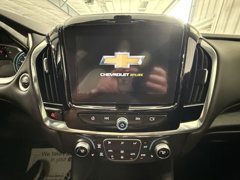 Used 2018 Chevrolet Traverse LT AWD/4WD image 28