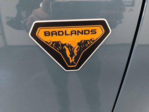 Used 2022 Ford Bronco Badlands AWD/4WD image 12