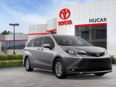 New 2026 Toyota Sienna XLE image 15