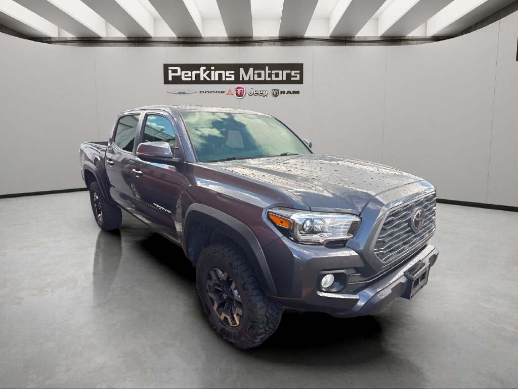 Used 2020 Toyota Tacoma TRD Off-Road w/ Technology Package AWD/4WD image 4