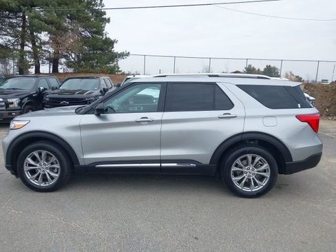 Certified 2023 Ford Explorer Limited image 5