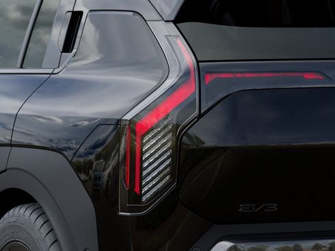 New 2027 Kia EV3 Land AWD/4WD image 11