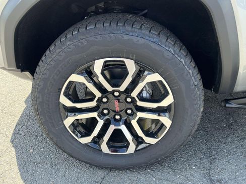 New 2025 GMC Canyon AT4 w/ Nightfall Edition image 5