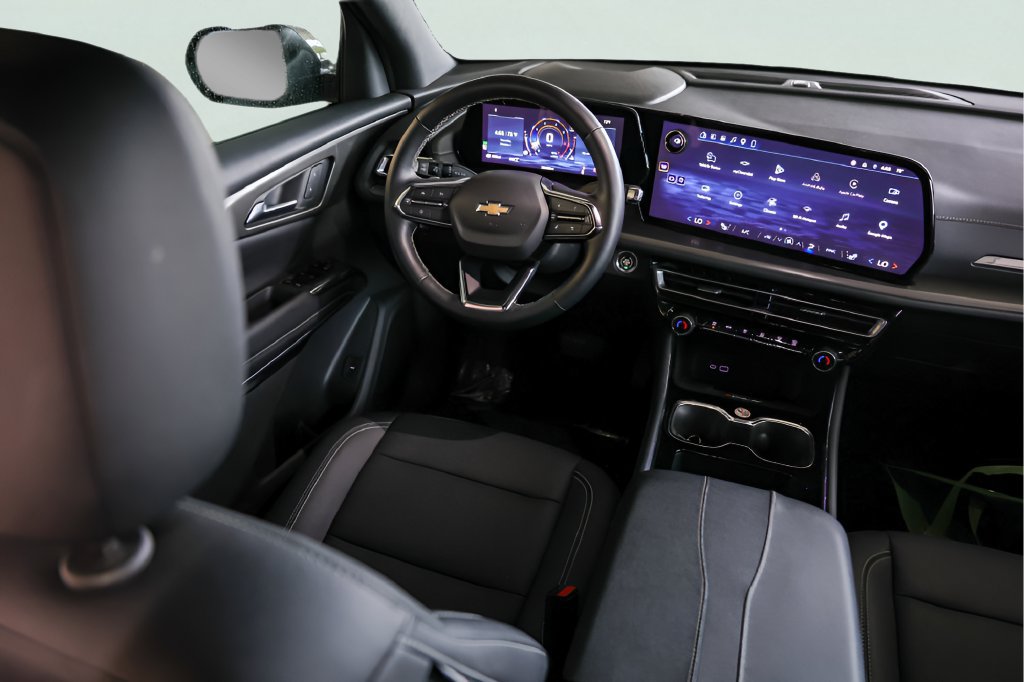 Used 2026 Chevrolet Traverse LT AWD/4WD image 28