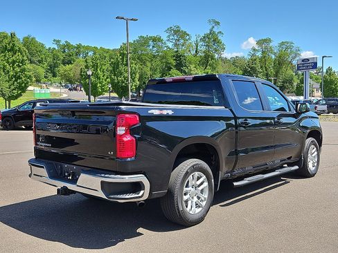 Used 2023 Chevrolet Silverado 1500 LT AWD/4WD image 6
