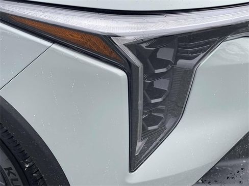 New 2026 Kia K4 LXS image 12