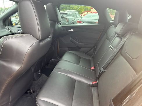 Used 2013 Ford Focus ST FWD image 19
