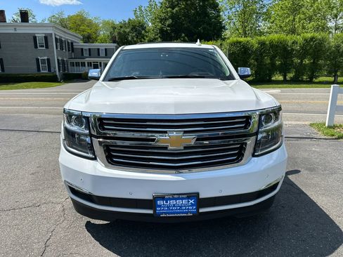 Used 2020 Chevrolet Suburban Premier AWD/4WD image 2