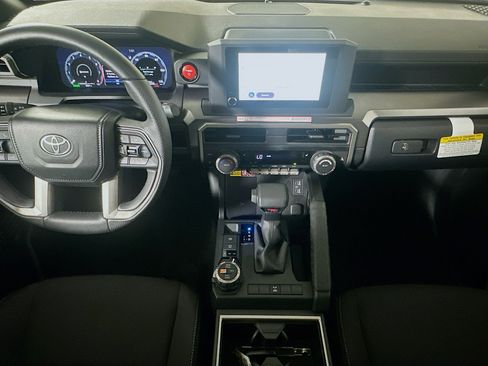 Used 2025 Toyota 4Runner TRD Off-Road AWD/4WD image 26