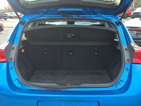 Used 2018 Toyota Corolla iM w/ Carpet Mat Package (TMS) image 29