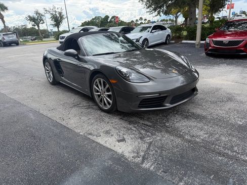 Used 2019 Porsche 718 Boxster RWD image 1