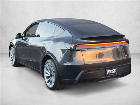 Used 2026 Tesla Model Y Long Range AWD/4WD image 7