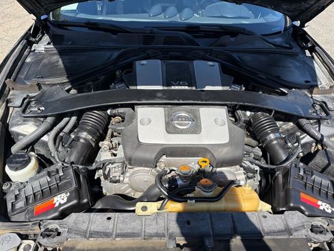 Used 2013 Nissan 370Z Touring w/ Sport Pkg RWD image 25
