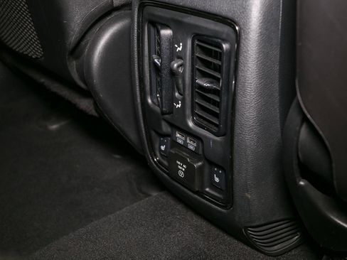 Used 2020 Dodge Durango R/T w/ Blacktop Package AWD/4WD image 24